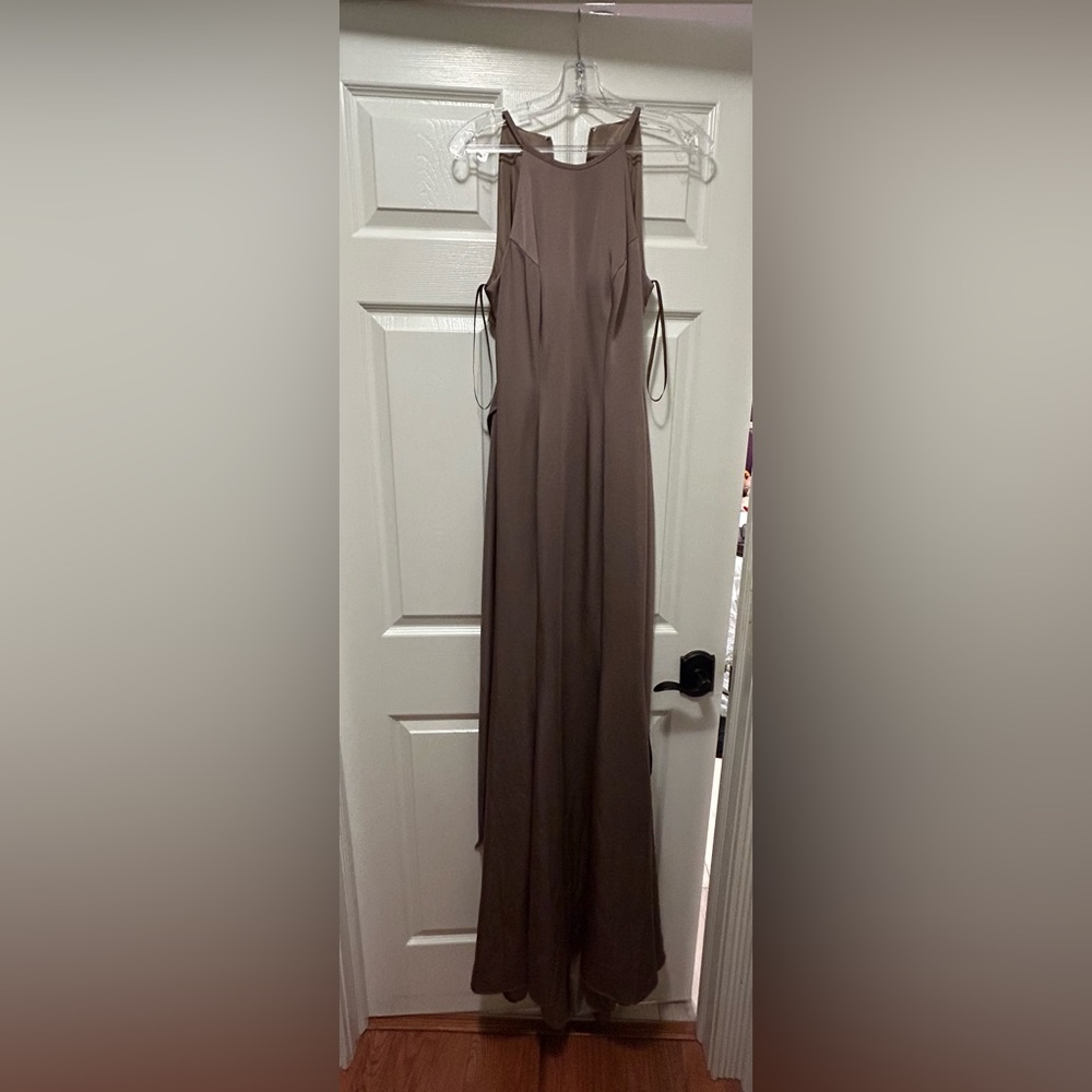Bridesmaids dress trumpet fit